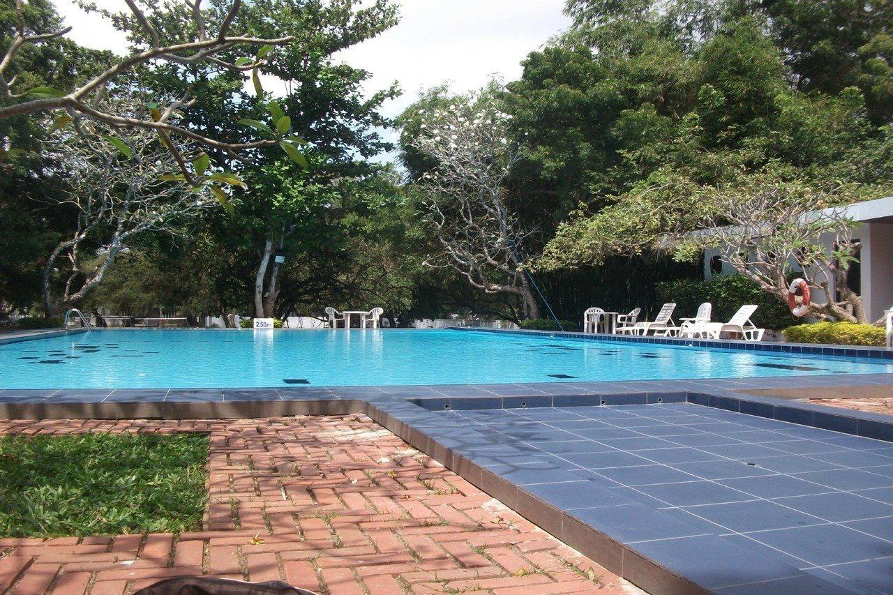 Peacock Beach Hotel Hambantota Exterior foto
